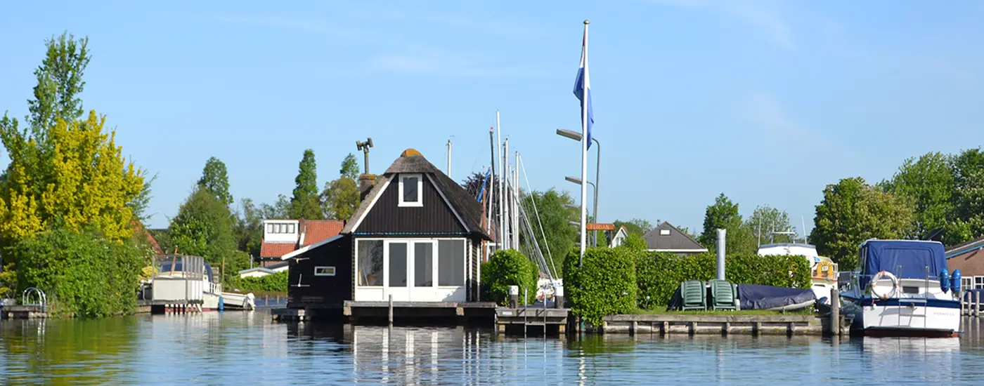furian-jachthaven-ligplaatsen-voorbeeld Jachthaven Furian Aalsmeer - Ligplaatsen
