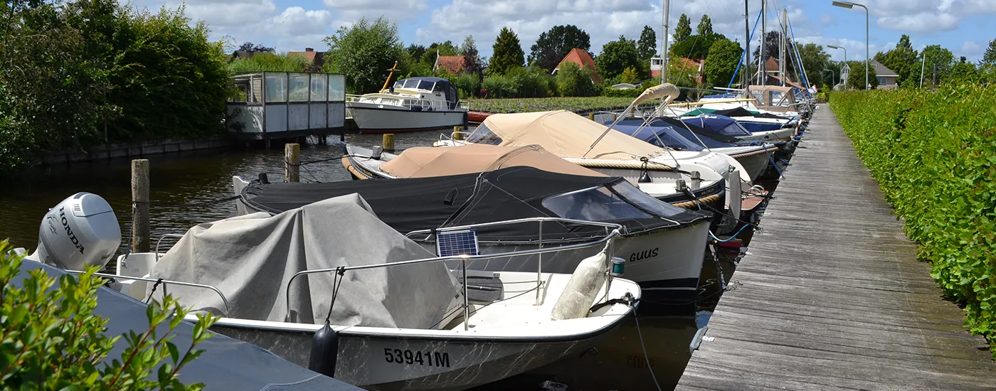 furian-jachthaven-ligplaatsen-voorbeeld Jachthaven Furian Aalsmeer - Ligplaatsen