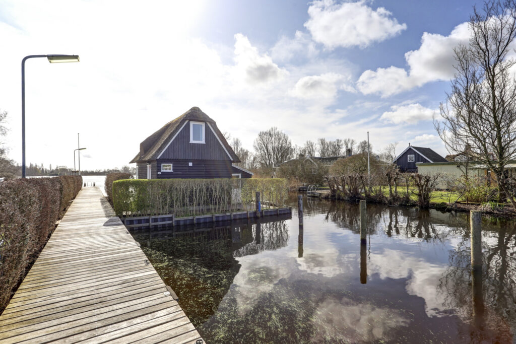 Photography 23 AALSMEER 1431 AE Uiterweg 197 ZMHS